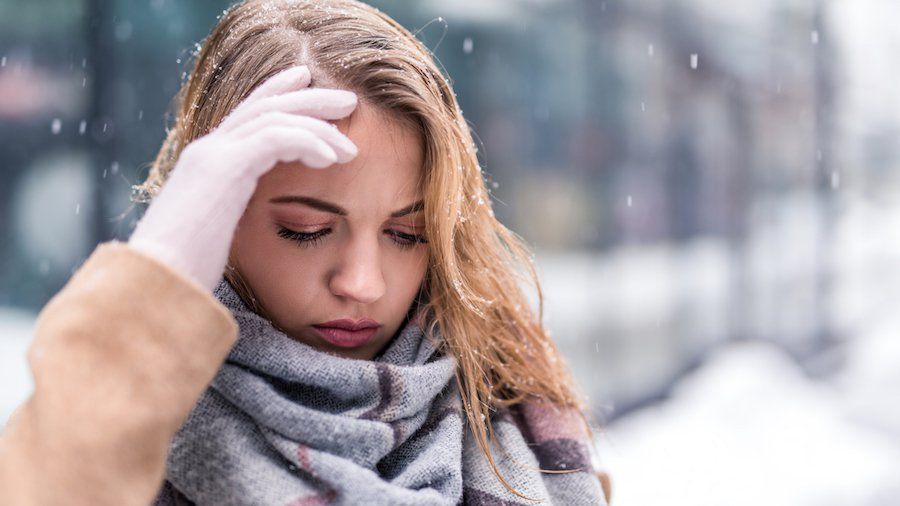 Что вызывает зимние головные боли и как их предотвратить