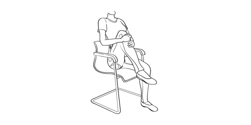 Сиденье фемдом. Сидит на стуле. Позы на стуле. Упражнения для ног сидя на стуле. Сидячие позы.