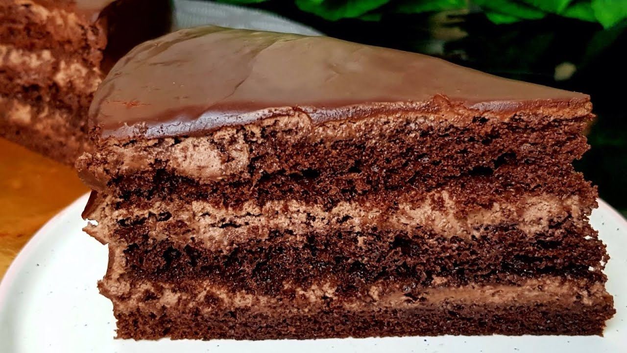 Рецепт изумительно вкусного шоколадного торта с нежнейшим кремом. Все смешал и готово!
