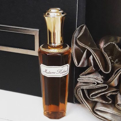 Какой парфюм оставляет дорогой шлейф: 5 проверенных ароматов