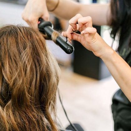 8 вещей, которые парикмахеры терпеть не могут в своих клиентах